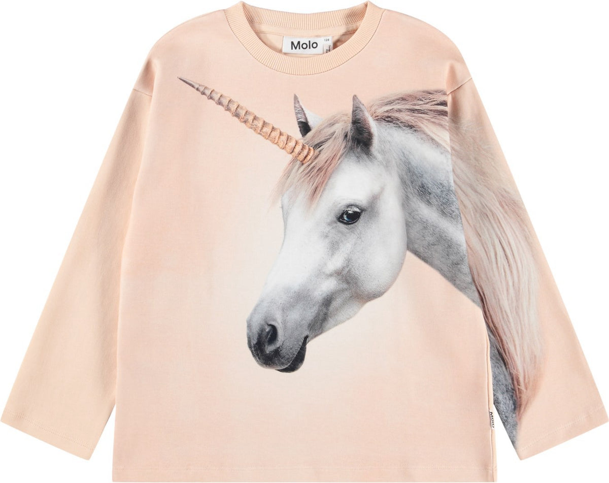 Genser Mountoo Born A Unicorn