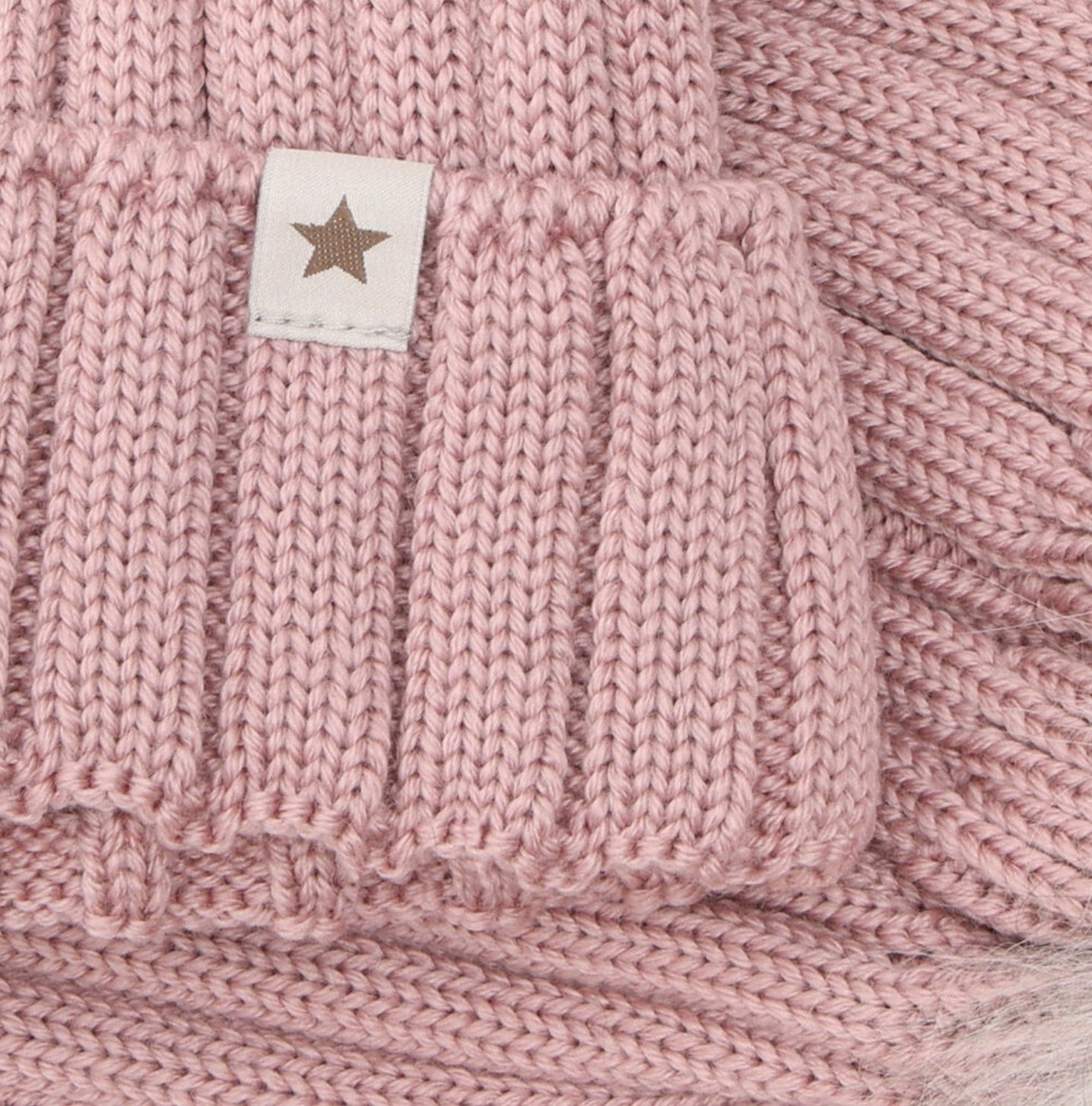 Lue Knit Alpaca Pompom Woodrose