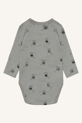 Omslagsbody Bo Mouse Forest Fog