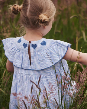 Kjole Seersucker Dress Heart Sky Blue w. Cream Stripe/Ocean Blue
