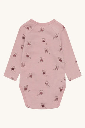 Omslagsbody Bo Mouse Adobe Rose